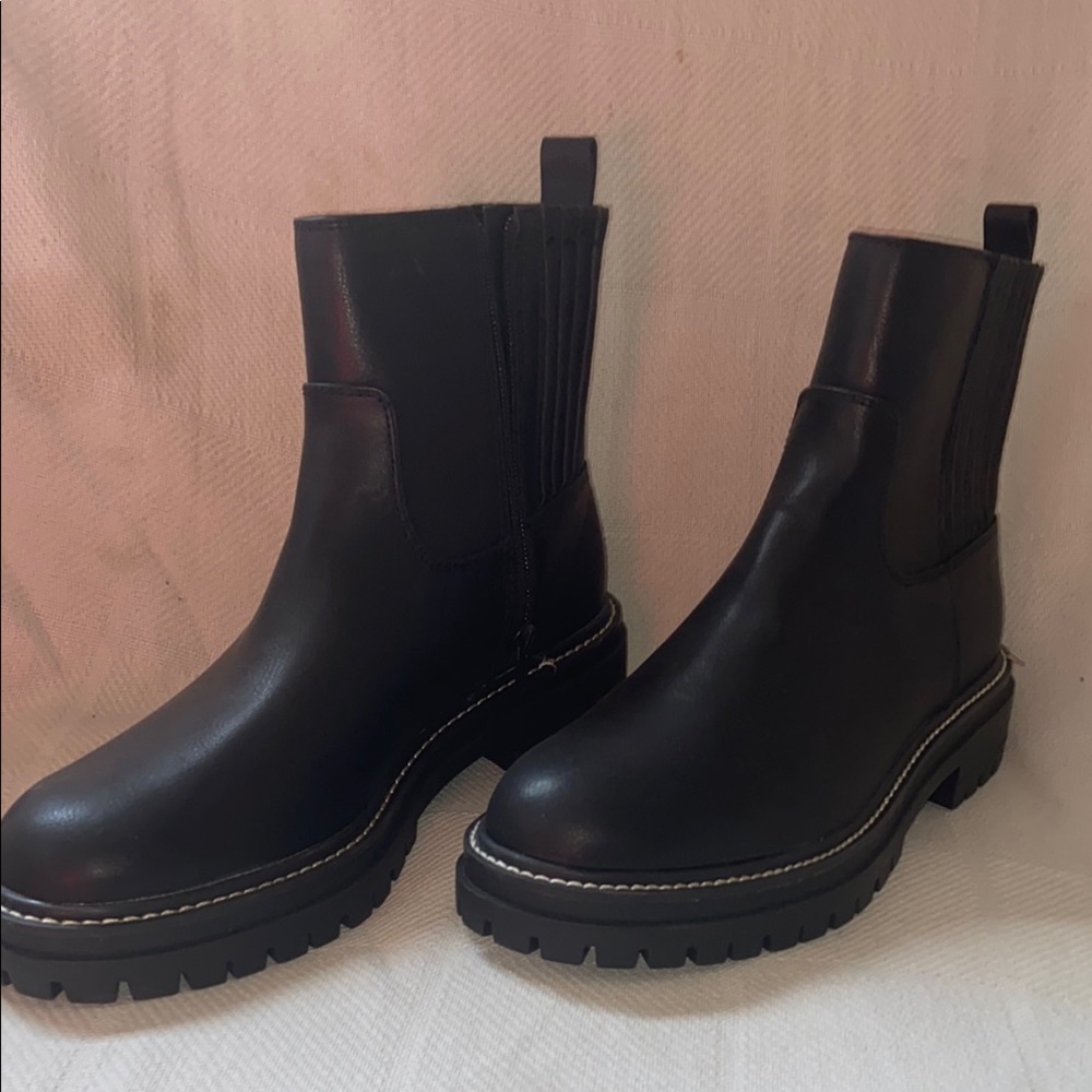 Women's Time and Tru Black Ankle Boots sz 10
